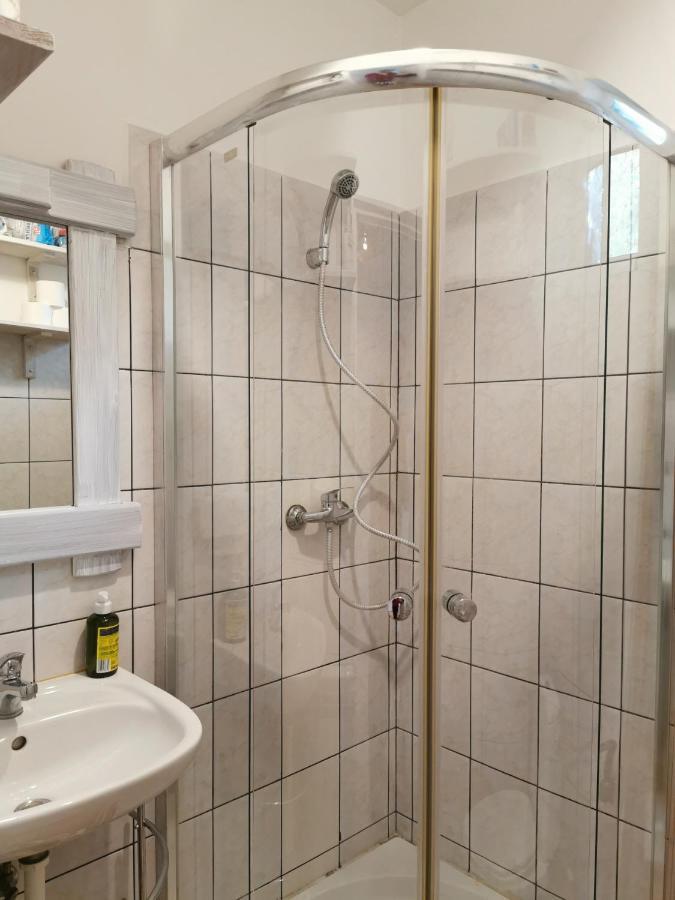 White Apartment Jablonna  Ngoại thất bức ảnh