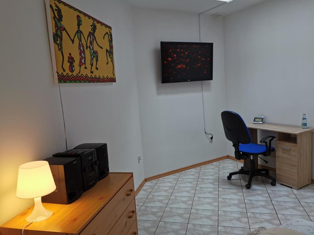 White Apartment Jablonna  Ngoại thất bức ảnh